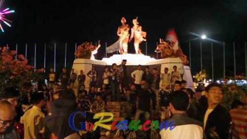 Ternyata Pro Ahok Pekanbaru Gelar Aksi Kumpulkan FC KTP